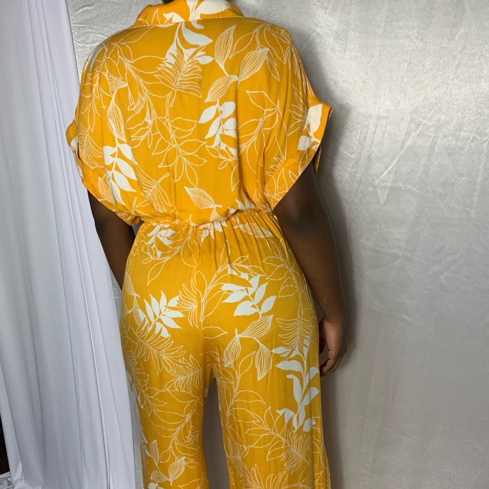 💛 Yellow Romper - Picture 4 of 6